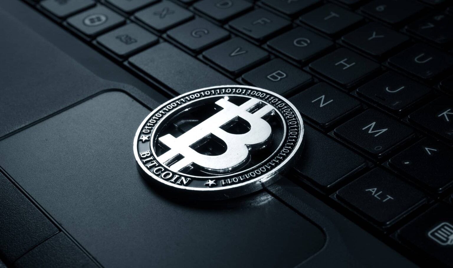 Bitcoin Struggles To Maintain $40K Whereas Crypto Observe US Shares